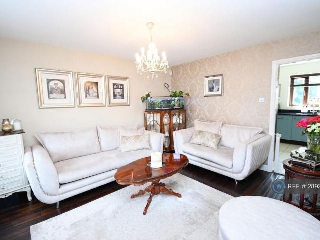 Montonmill Gardens, Manchester, M30 4 bed end of terrace house to rent £2,500 pcm £577 pw