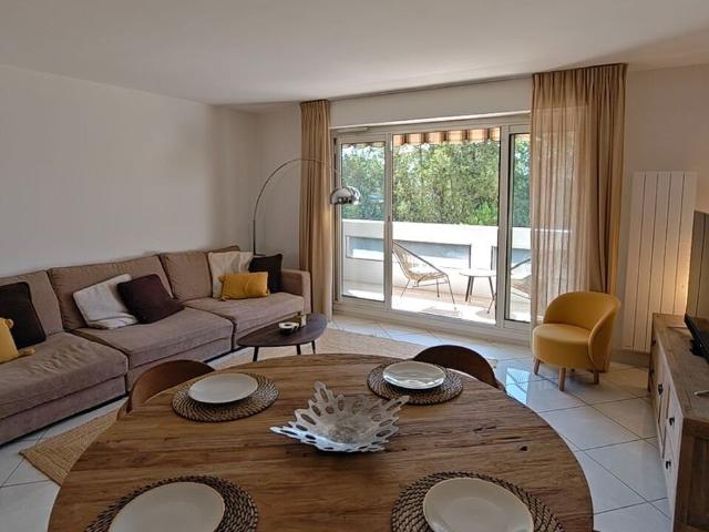Montolivet/Bois Luzy, 4 pièces, Terrasse, Garage, Domaine pr. 83m² Marseille 12ème