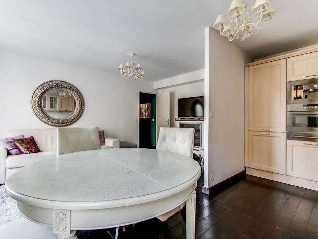 Montorgueil Stuart 1 Bedroom, Paris Amsterdam Apartments for Rent