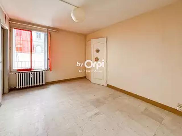 Montluçon 03100 Achat / Vente appartement 3 pièces t3 cave