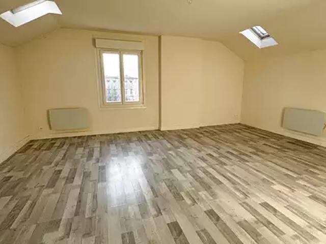 Montluçon 03100 Achat / Vente appartement 3 pièces t3 au dernier étage