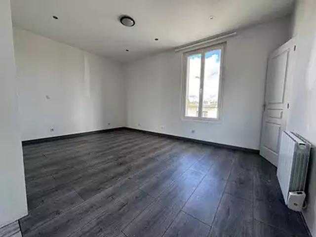 Montluçon 03100 Achat / Vente appartement 2 pièces t2 au dernier étage