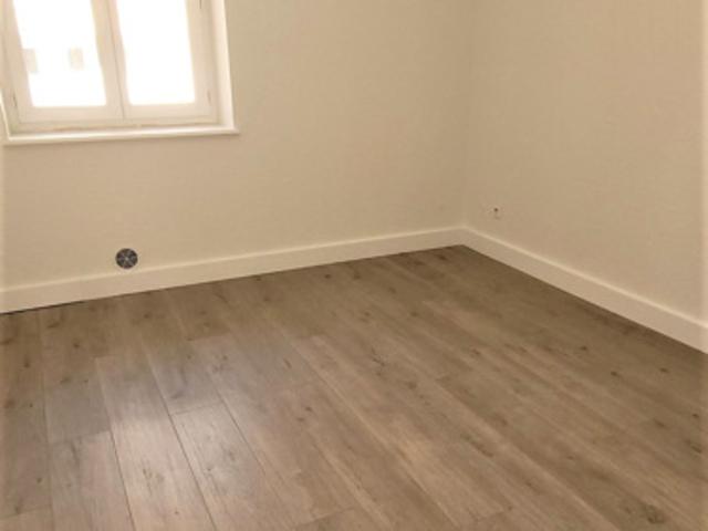 MONTLUCON T3 PROCHE CASERNE LIBRE DE SUITE