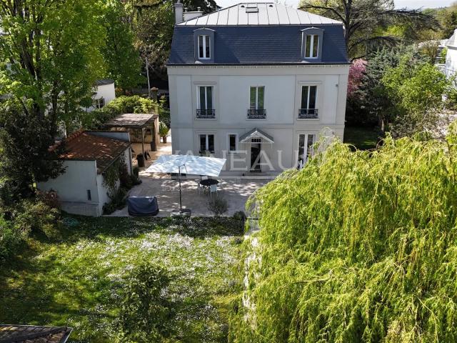 Montmorency – Élégante propriété Mansart d’exception, entièr. 320m² Montmorency