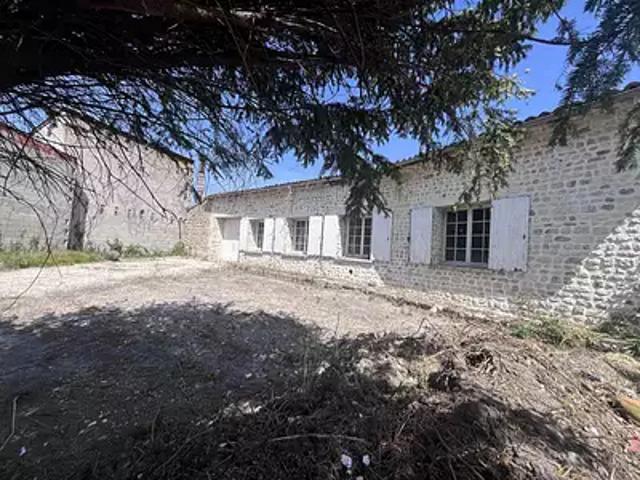 Montmoreau 16190 Achat / Vente maison 4 pièces t4