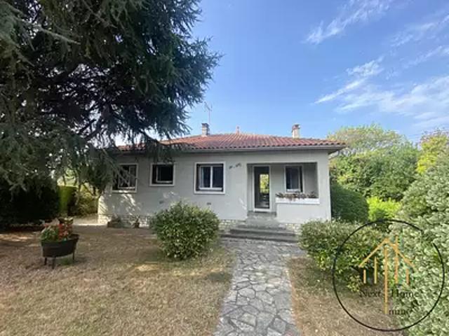Montmoreau 16190 Achat / Vente maison 4 pièces t4 parking