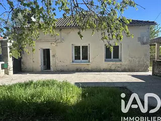 Montmoreau 16190 Achat / Vente maison 5 pièces t5 parking