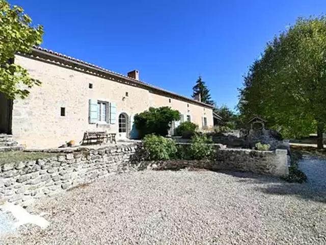 Montmoreau 16190 Achat / Vente maison 6 pièces t6
