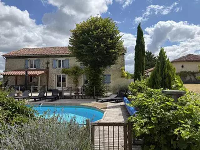 Montmoreau 16190 Achat / Vente maison