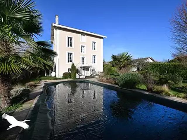 Montmoreau 16190 Achat / Vente maison 7 pièces t7