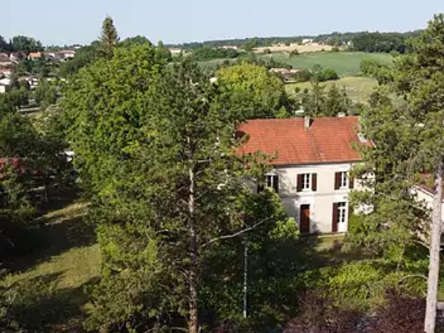 Montmoreau 16190 Achat / Vente maison 8 pièces t8