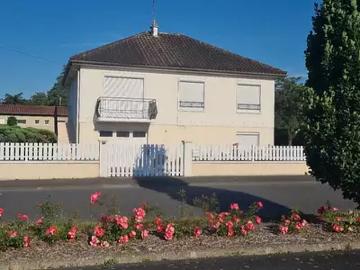 Montmorillon 86500 Location maison 4 pièces t4