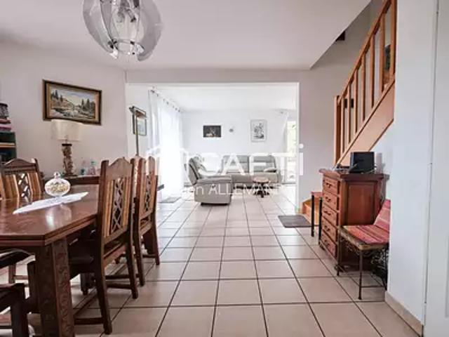 Montmorot 39570 Achat / Vente maison 6 pièces t6 terrasse balcon