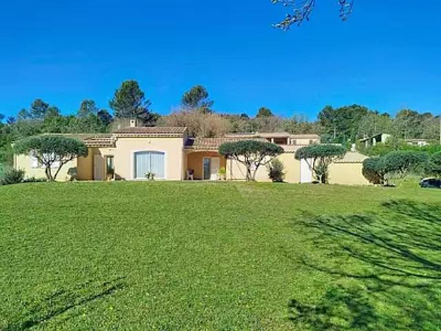 Montmeyan 83670 Achat / Vente maison 5 pièces t5 jardin