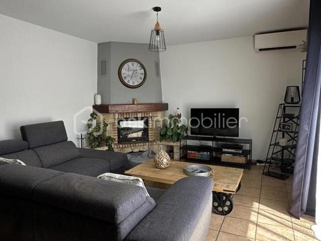 Montséret – Plain pied lumineux de 100 m² sur 900 m² de terrain clos, à 35 min des plages