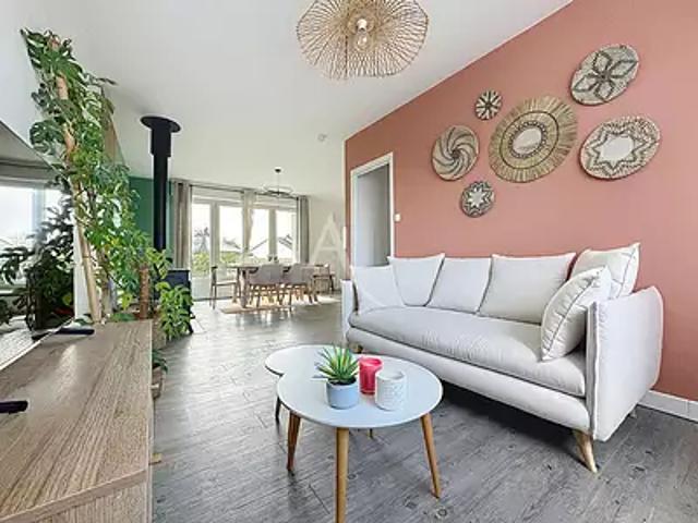 Montsûrs 53150 Location maison 2 pièces t2 au dernier étage parking
