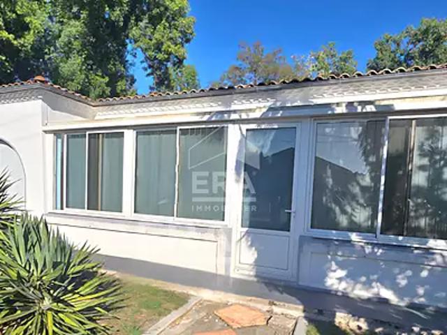 Montpon Ménestérol 24700 Achat / Vente maison 7 pièces t7 au dernier étage parking