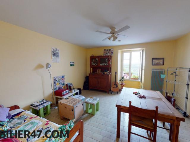 MONTPEZAT BOURG, MAISON T3 AVEC GARAGE