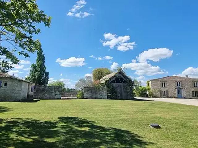 Montpezat de Quercy 82270 Achat / Vente maison 6 pièces t6 piscine