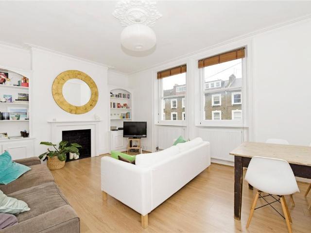 Montpelier Grove, Kentish Town. 3 bed terraced house to rent £3,350 pcm £773 pw