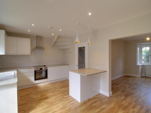 Montpelier Road, Purley, Surrey CR8 3 bed terraced house to rent £2,100 pcm £485 pw