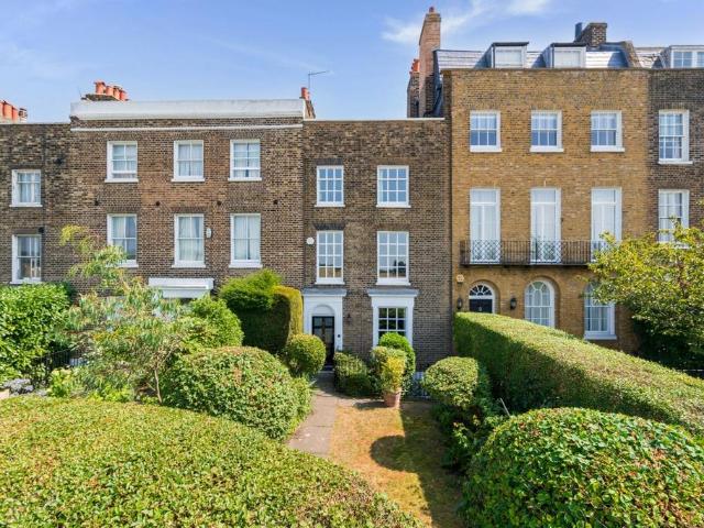 Montpelier Row London SE3 4 bed house to rent £5,000 pcm £1,154 pw