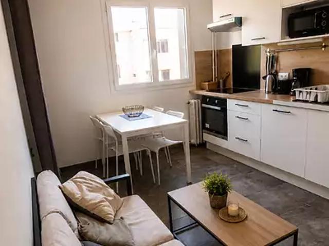 Montpellier 34070 Location appartement 4 pièces t4 au dernier étage parking