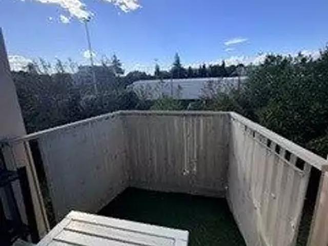 Montpellier 34080 Location appartement 1 pièce t1 au dernier étage garage
