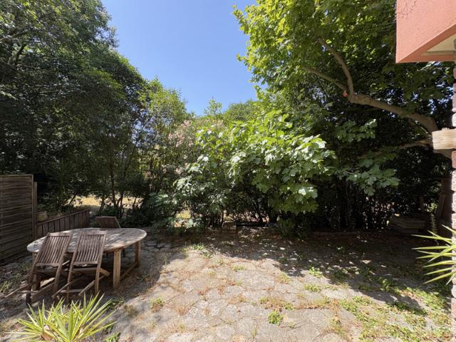 Montpellier Arceaux. Appartement bourgeois avec jardin priva