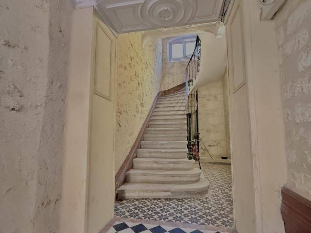 Montpellier Centre ville F4 108 m² + terrasse de 46 m² + p
