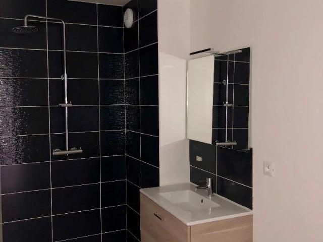 MONTPELLIER DEUX PIECES