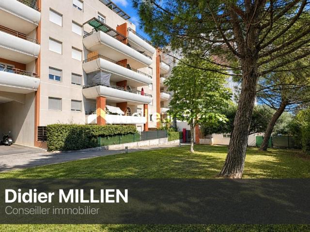 Montpellier Grand M, T3 rénové avec terrasse, parking et vue jardin