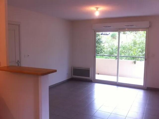 APT T3 AVEC TERRASSE