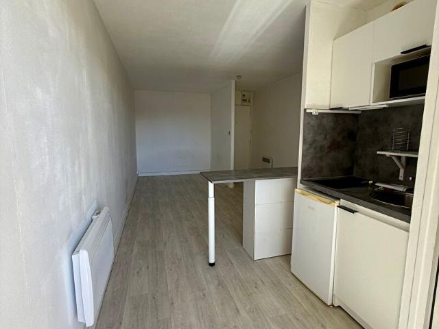 Montpellier La Chamberte Studio avec extérieur