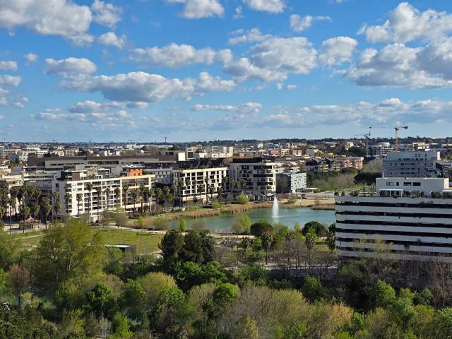 MONTPELLIER NOUVELLE MAIRIE UNIQUE T5 DE 222 m2 DERNIER ETAGE AVEC 130 M2 DE TERRASSE