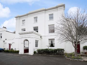 Montpellier Terrace GL50 Cheltenham, Shurdington Cheltenham, GL3, Gloucestershire county, Southdowns