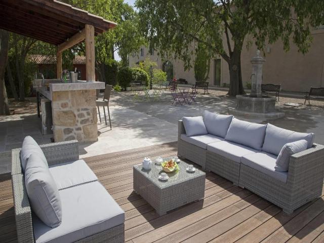 Montpellier Propriété du 18ème avec 6 Gîtes, Spa, salle. m² Montpellier