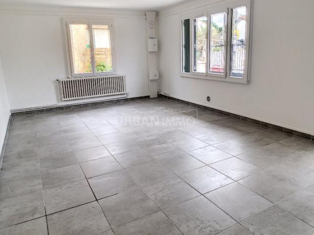 MONTPELLIER PRES D'ARENE APPARTEMENT T4 106 M² QUARTIER CALME GRANDE TERRASSE