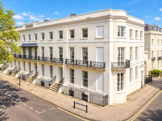 Montpellier Spa Road, Cheltenham GL50, 2 bed flat to rent, £1,850 pcm | PrimeLocation