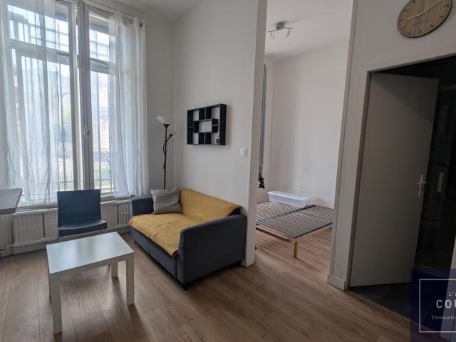 Montpellier Studio meublé lumineux Gambetta / Écusson