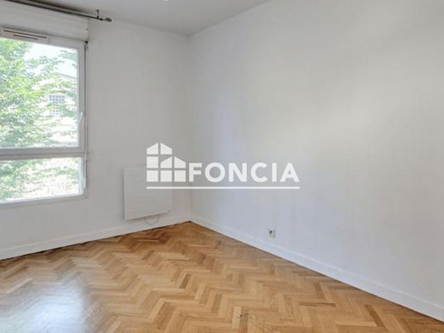 MONTROUGE – 61 rue Thalheimer – Appartement 4 pièces traversant avec balcon