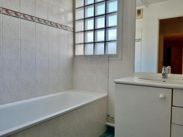 Montrouge 92120 Chatillon Montrouge, 3 pièces de 63,91 m² avec Parking