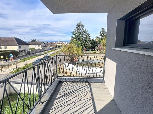 Montrond Les Bains maison de 115m2 implantée sur 200m2 de te. 115m² Montrond les Bains