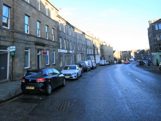 Montrose Terrace, Abbeyhill, Edinburgh EH7, 4 bed flat to rent, £2,760 pcm | PrimeLocation