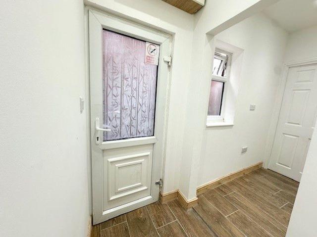 Montrose Avenue, Edgware, Greater London HA8, 1 bed flat to rent, £1,325 pcm | PrimeLocation