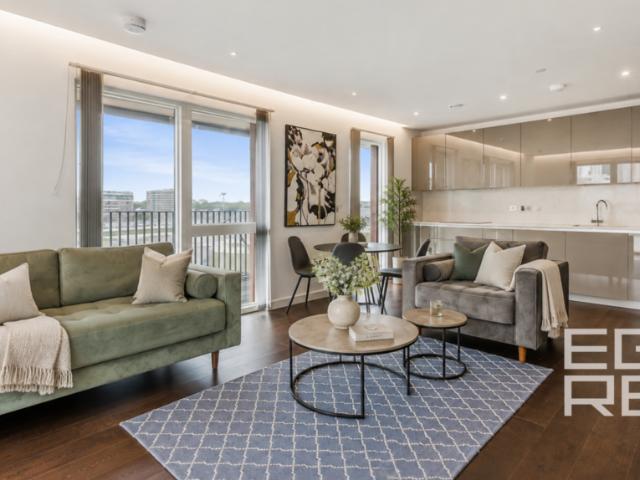 Montrose Building, London SW11 2 bed apartment to rent £4,333 pcm £1,000 pw