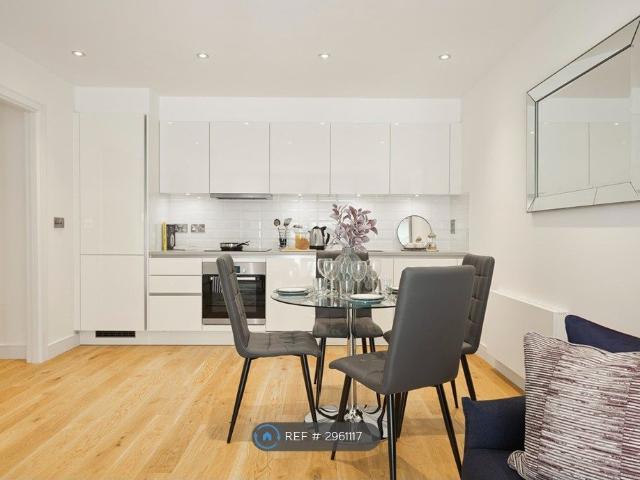 Montrose Crescent, Wembley HA0, 3 bed flat to rent, £2,795 pcm | PrimeLocation