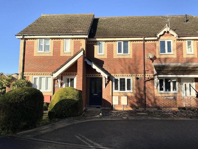 Montrose Drive, Warmley, Bristol 2 bed terraced house to rent £1,350 pcm £312 pw