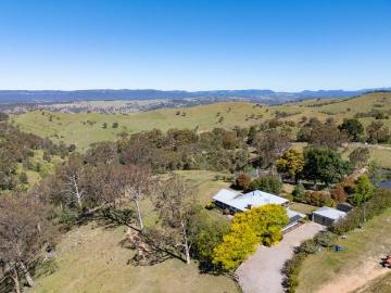MONTROSE HOMESTEAD AN UNPARALLELED 100HA MOUNTAIN ESTATE WITH SWEEPING PANORAMIC VIEWS