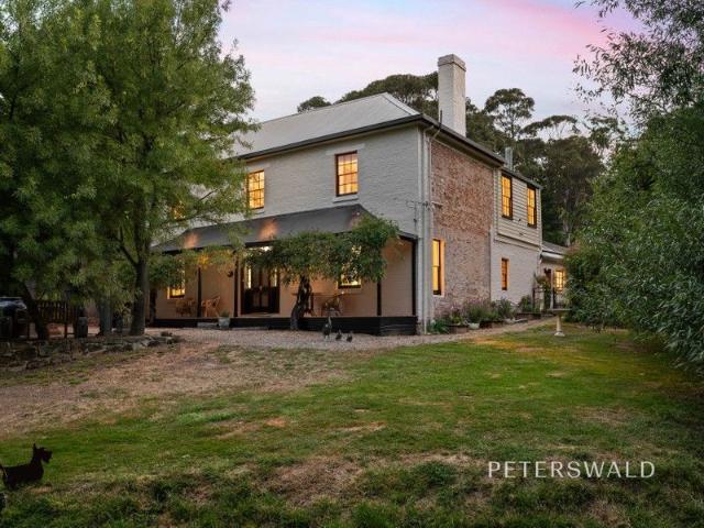 Montrose House Tasmania's Oldest Continually Lived In Home Circa 1813 Historic Georgian Estate | 1.2 Acres | Proven Accommodation Business